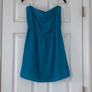 BLUE STRAPLESS DRESS WITH POCKETS